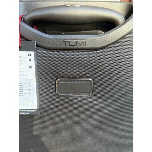 TUMI McLaren Aero International Expandable 4 Wheel Carry On Luggage $1795 NEW - Picture 8 of 14